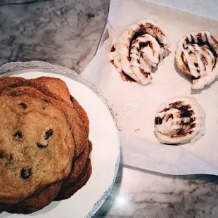 Gluten free chocolate chip cookies and cinnamon rolls