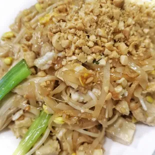 A delicious, nutty pad thai, not spicy at all.