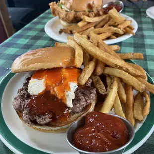 Jalapeño Popper Burger (foreground) and Morgantown Tenderloin (background).  Both scrumptious in every way!