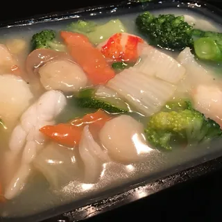 Seafood Pan Fried Noodle