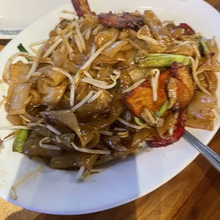 Chicken Or Roast Pork Chow Mein