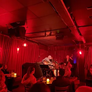 Downstairs live music