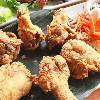 GL2. Garlic Black Pepper Chicken Wings ( 6Pcs )