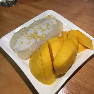 Mango & Sticky Rice (Seasonal) (GF)