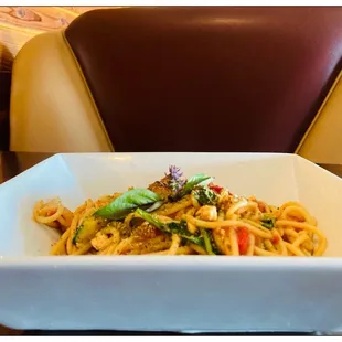 Spaghetti is extremely flavorful and delicious. Its unique sauce is slightly sweet.