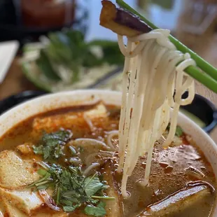 Bún Mám