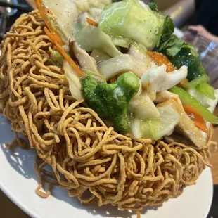 R9. Crispy Chow Mein