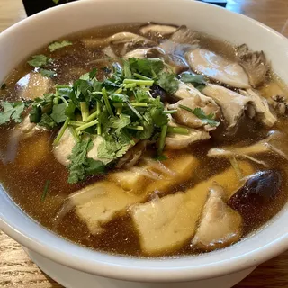 N1. Vietnamese Pho Noodle Soup