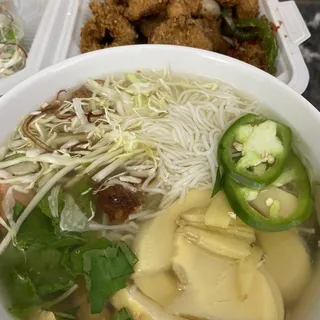 N8. Bamboo Vermicelli Soup