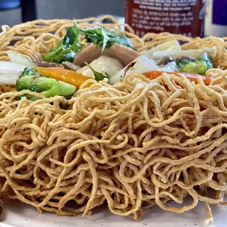 R9. Crispy Chow Mein