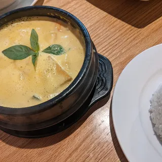 C2. Yellow Curry