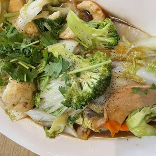 F14. Combination Stir-Fried Vegetable with Imitation Meats, Mushrooms & Tofu