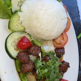 R5. Shaken Beef Rice Plate