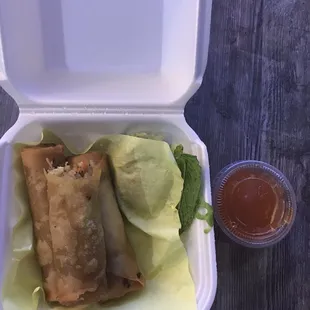 Very tasty spring rolls and the sauce was excellent