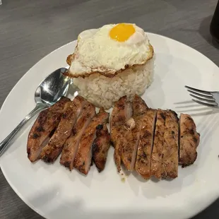Chicken and Jasmine rice with fried egg