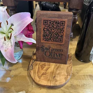 Clever wooden QR code