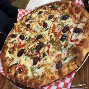 Chicken shawarma pesto pizza
