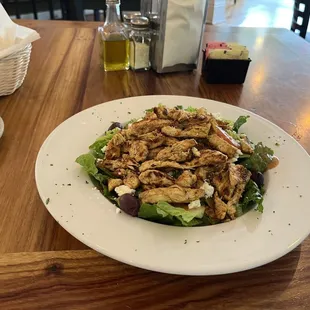 Greek salad with chicken