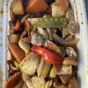 "Cashew nuts" made with tofu, tons of veggies, very tasty.