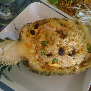 3. Pineapple Fried Rice