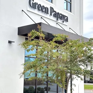 It&apos;s been awhile... Let&apos;sヽ(*‿*)ノ go in @ the neighborhood Green Papaya-St. John&apos;s. I hope it rains after we leave. LOL.
