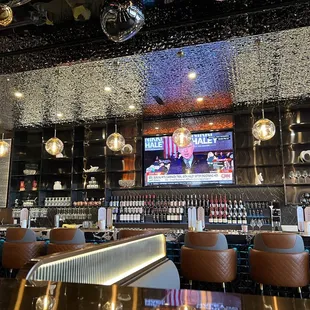 Newly opened Green Papaya.  Nice bar.