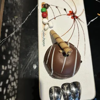 Tuxedo Bombe