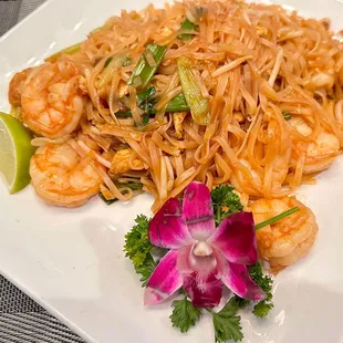 Shrimp Pad Thai - July 2023