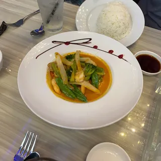 Red Curry Lunch Special