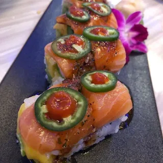 Hello Sake Roll