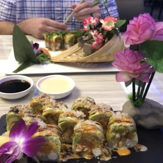 Green Papaya Special Roll