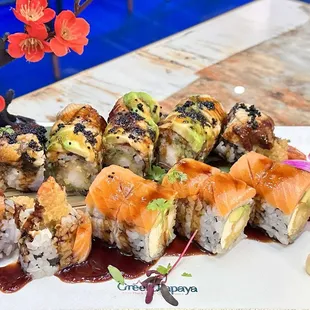 Let's ƪ(*‿*)ノdig in to Black Dragon and Crunch Specialty Rolls. Thank ƪ(*‿*) you Kevin, the presentation is ALWAYS thoughtful!