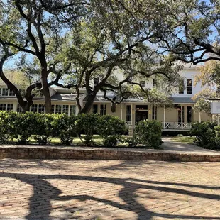 Front of mattie's restaurant at green pastures