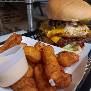 a burger and tater tots