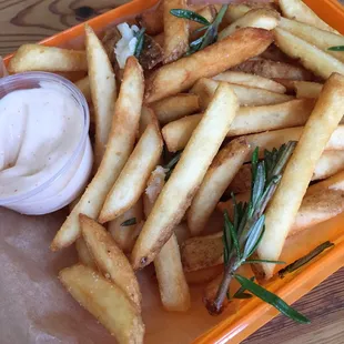 Next level Rosemary fries w/ aioli. Just the right amount of crispy.