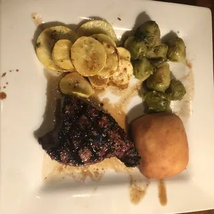 6 oz Sirloin, squash, Brussel sprouts, roll