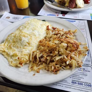 Egg white omelet and hash browns
