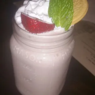 STRAWBERRY SHORT SHAKE