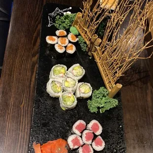 3 Rolls Lunch