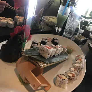 Yellowtail Scallion Roll