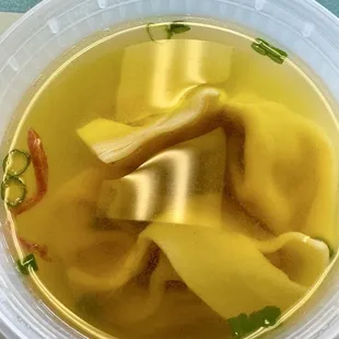Wonton soup to help warm    Soooo yummy