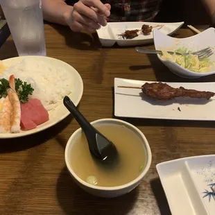 Hirashi with some chicken sticks as an appetizer