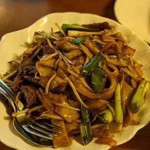 Beef chow fun