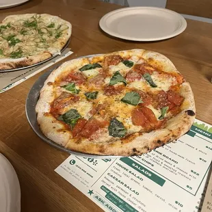 Margherita pizza