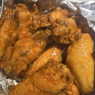 12 hot wings
