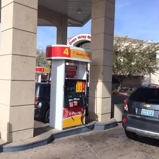 Gas
