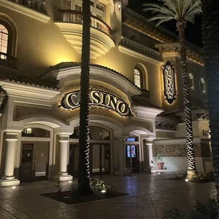 10/29/2024 this is where the RTC bus picks you up for VGK &amp; Raiders games