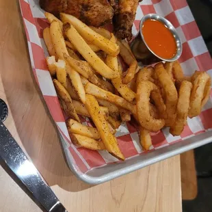 Wings n Frings