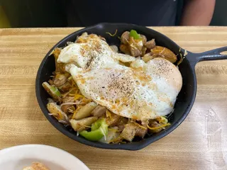 Boulevard Cafe