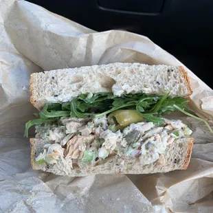 1/2 Tuna on Rye